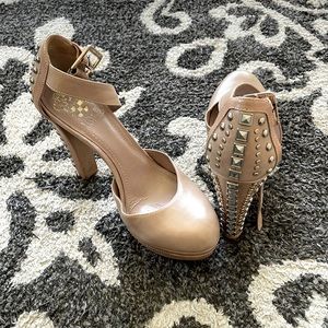 Vince Camuto Shoes